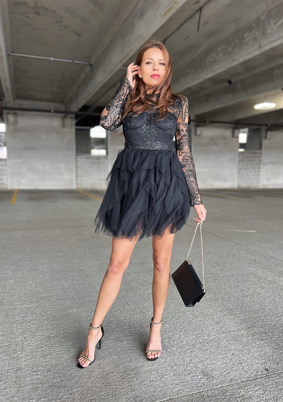 Midnight Elegance Black Tulle Evening Dress image 4
