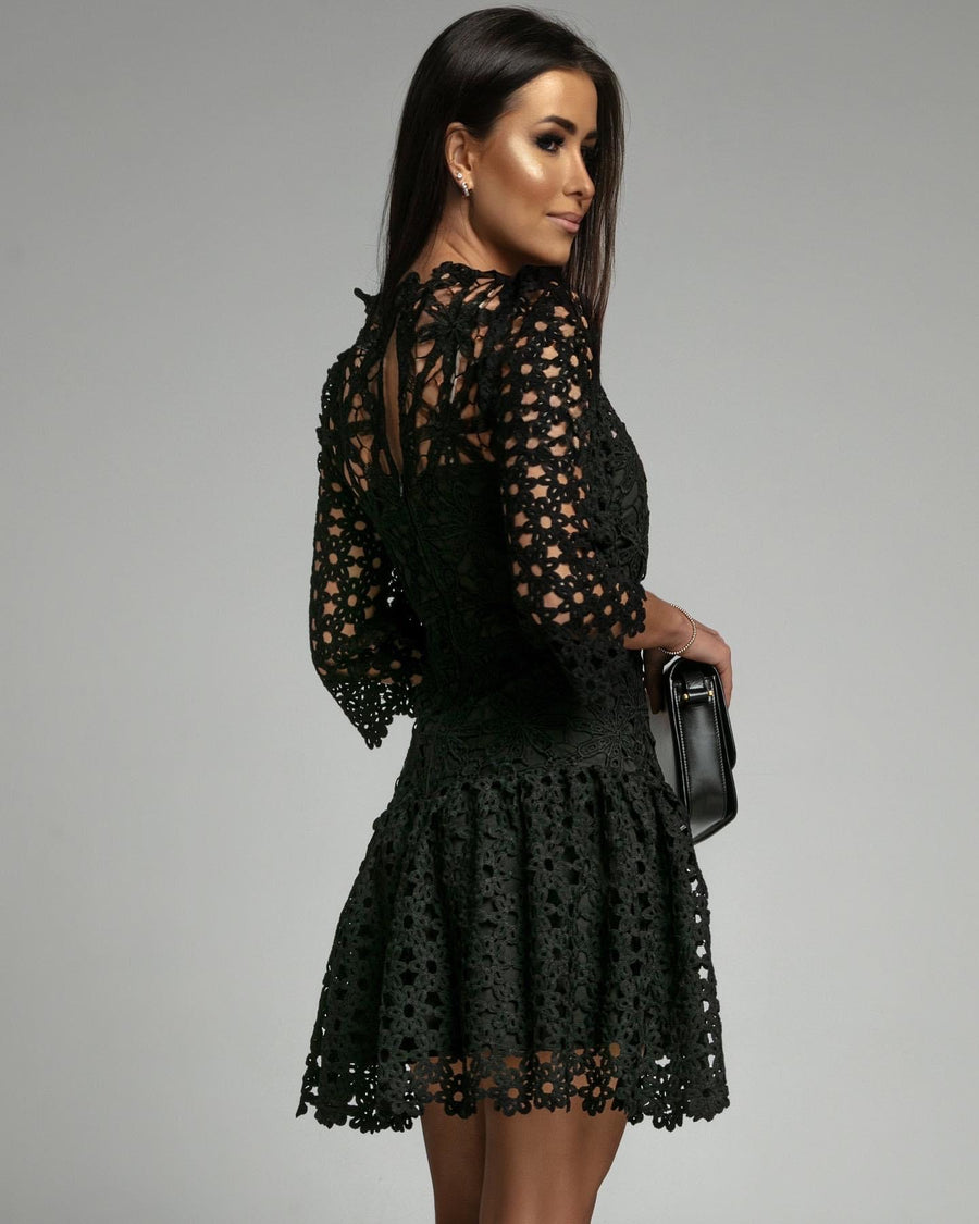 LOOKING CUTE RUCHED DRESS image 1