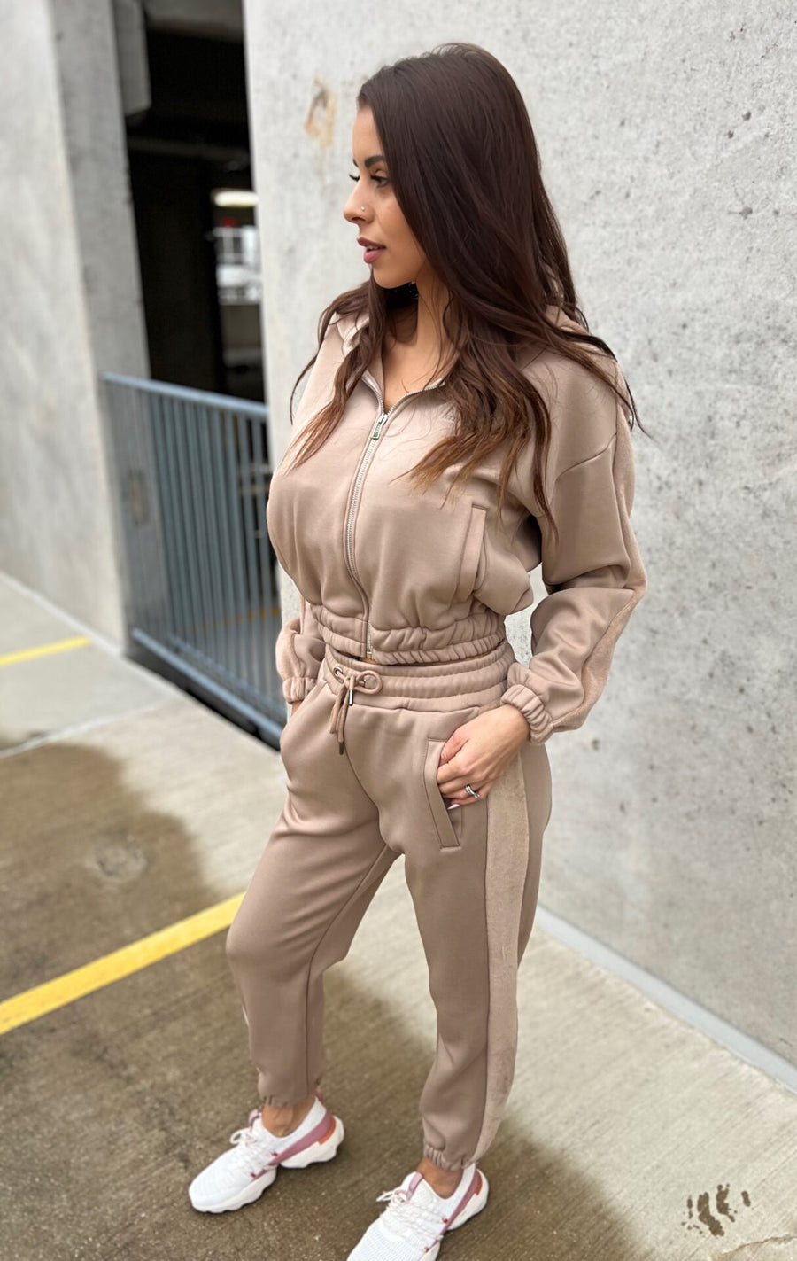 Tracksuit set image 7