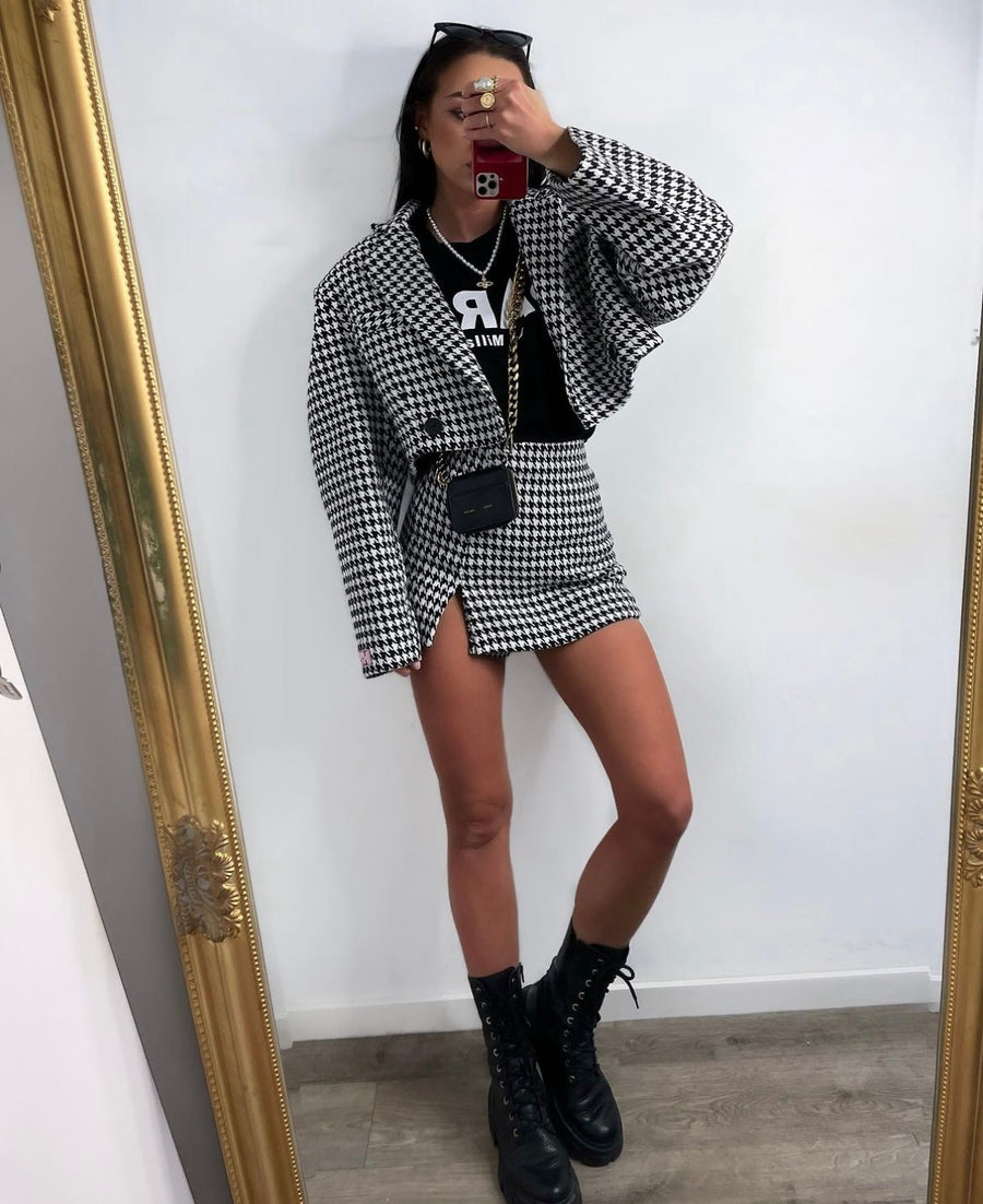 JACKANCY SHORT BLAZER, WHITE AND BLACK image 10