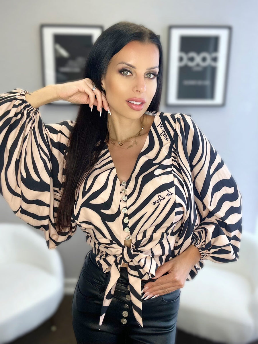 SUNDAYS OUT BEIGE BLACK BLOUSE image 0