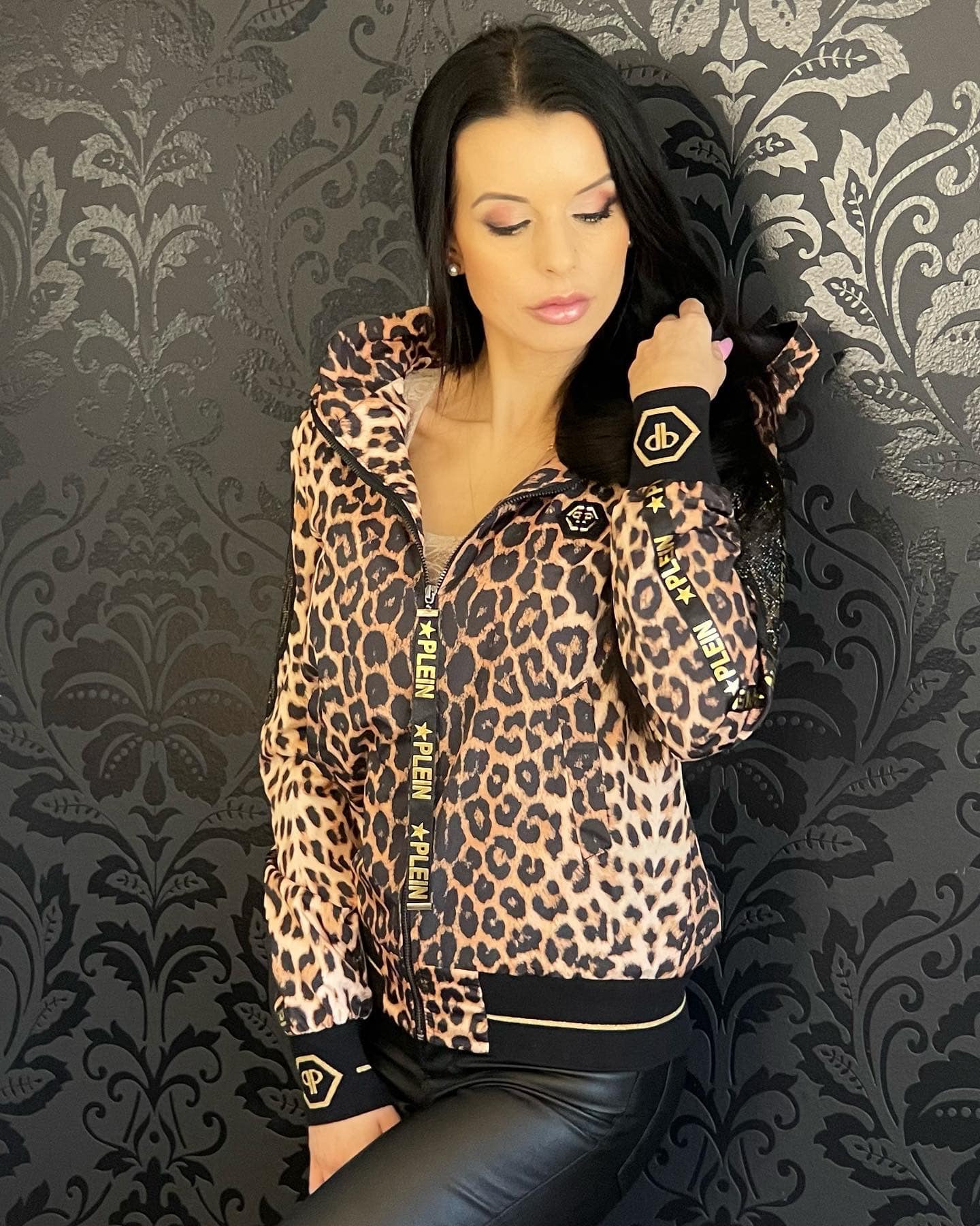 TIGER JACKET image 1