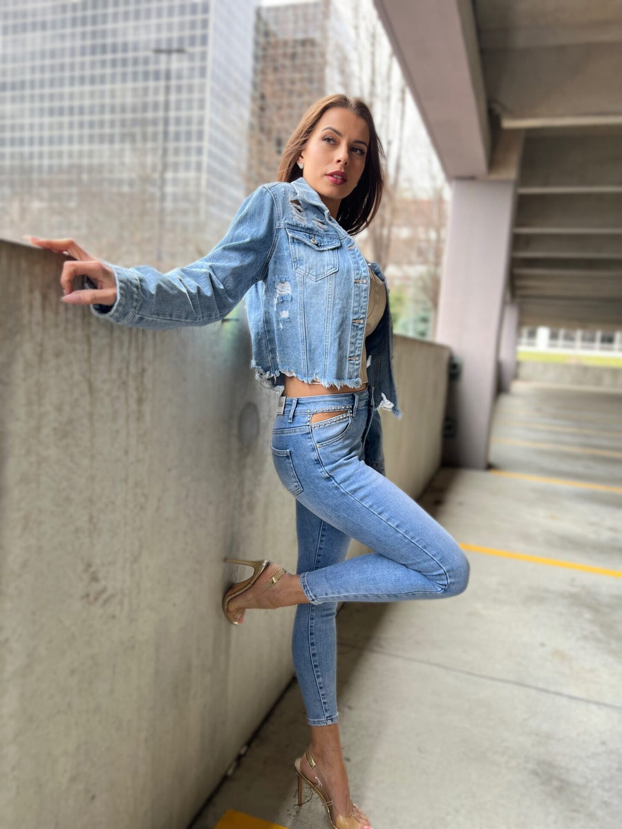 Chic Cut-Out High Waist Jeans with Hip Detail New image 9