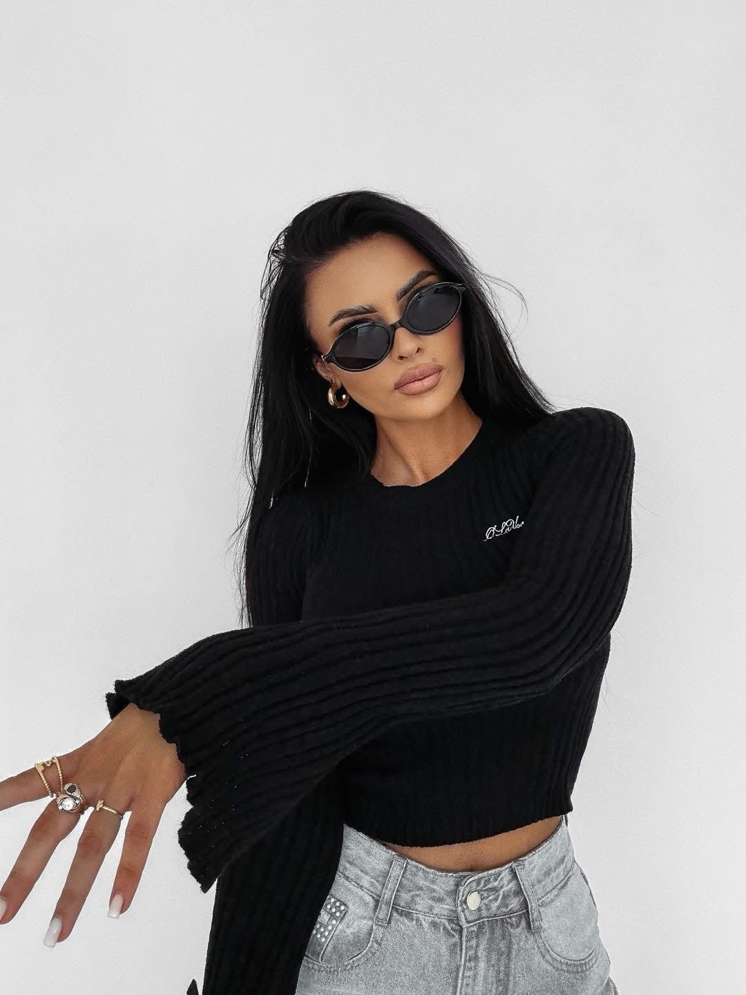 ZIRRA OLAVOGA women's sweater black