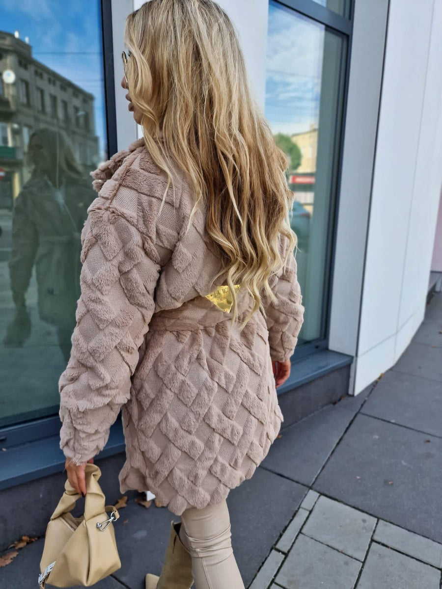 FLUFFY COAT BEIGE image 3