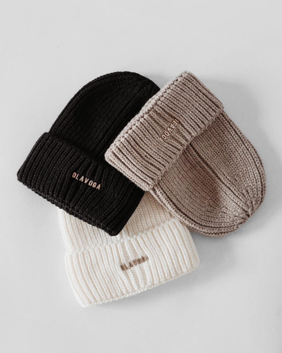 Cyndi Ola Voga ribbed beanie hat, black image 3