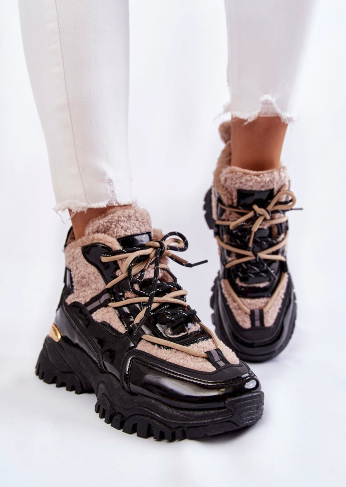 EDORA WOMEN'S INSULATED SPORTS BOOTS BLACK AND BEIGE image 1