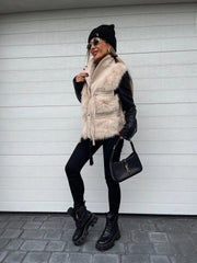 SHOPPING TIME BEIGE VEST image 3