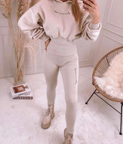 The queen set Beige image 0